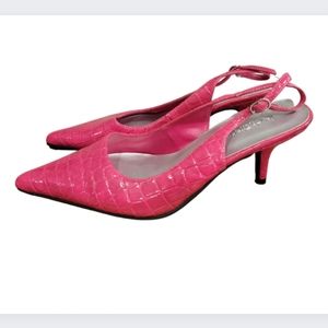 Le Chateau pink heels, strap back, size 7.  NEW never worn